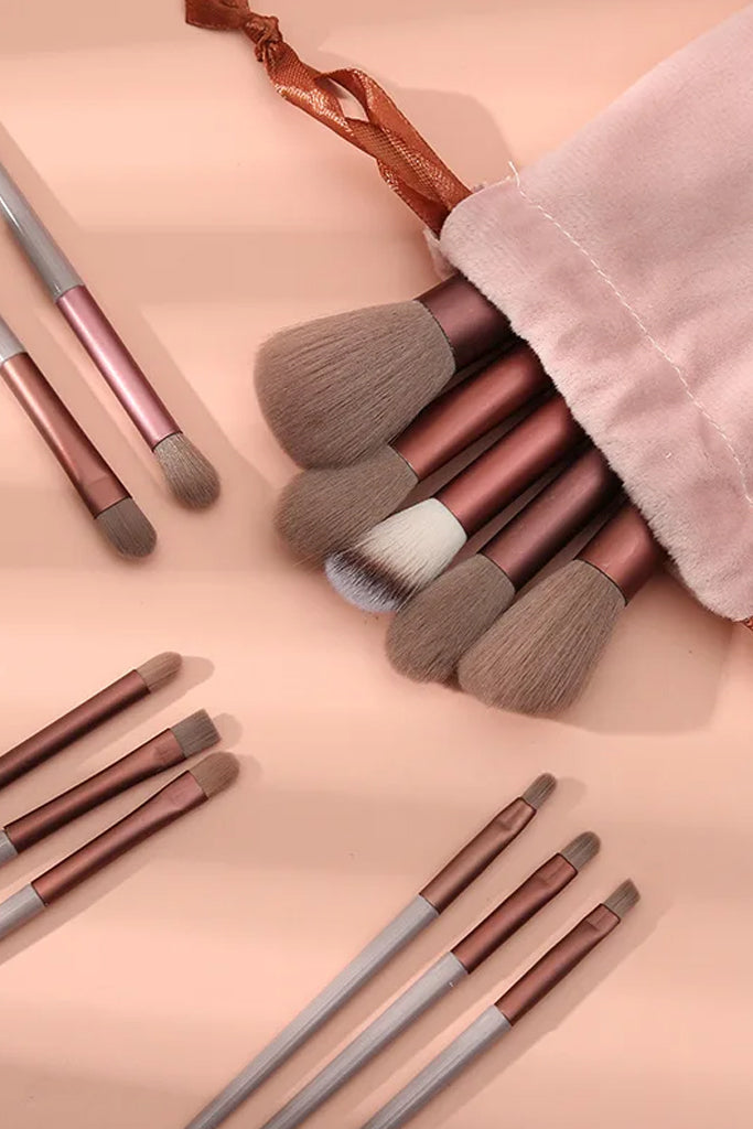 Adore Σετ Πινέλων Make Up